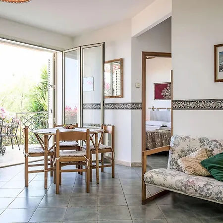 Daire Cicladi Naxos By Interhome Santa Flavia