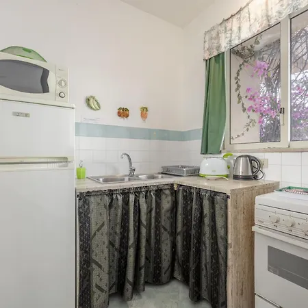 Daire Cicladi Naxos By Interhome *